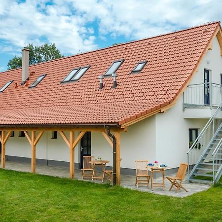 Apartmany Jedovary Trhové Sviny エクステリア 写真